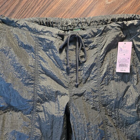 WILD FABLE Athletic/Athleisure Recycled Nylon Krinkle Jogger Pants NWT/SIZE S - Picture 2 of 8